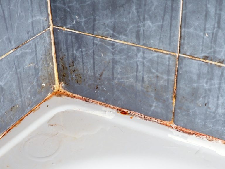 d&eacute;couvrez nos solutions anti-humidit&eacute; pour salles de bain dans le 9e arrondissement : conseils, traitements efficaces et produits pour &eacute;liminer l'humidit&eacute; durablement et pr&eacute;server votre bien-&ecirc;tre.