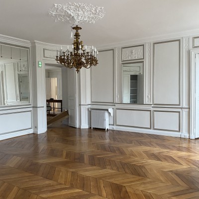 trouvez un artisan intérieur expérimenté à paris 75009 pour vos travaux de rénovation, aménagement, décoration et transformations sur mesure. expertise, conseils et réalisations de qualité pour sublimer votre espace.