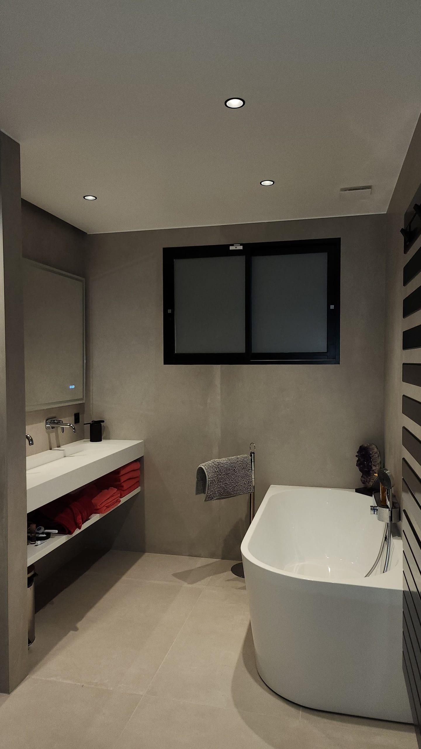 confiez la création de votre salle de bains à paris 75009 à des experts. conception sur-mesure, matériaux de qualité et conseils personnalisés pour un espace moderne et fonctionnel.