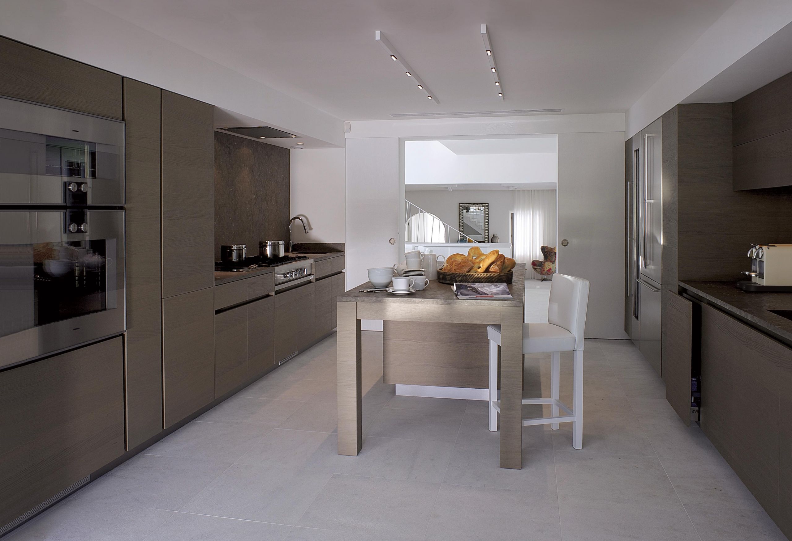 découvrez comment aménager une cuisine avec îlot central pour créer un espace convivial, fonctionnel et moderne, idéal pour partager des moments en famille ou entre amis.