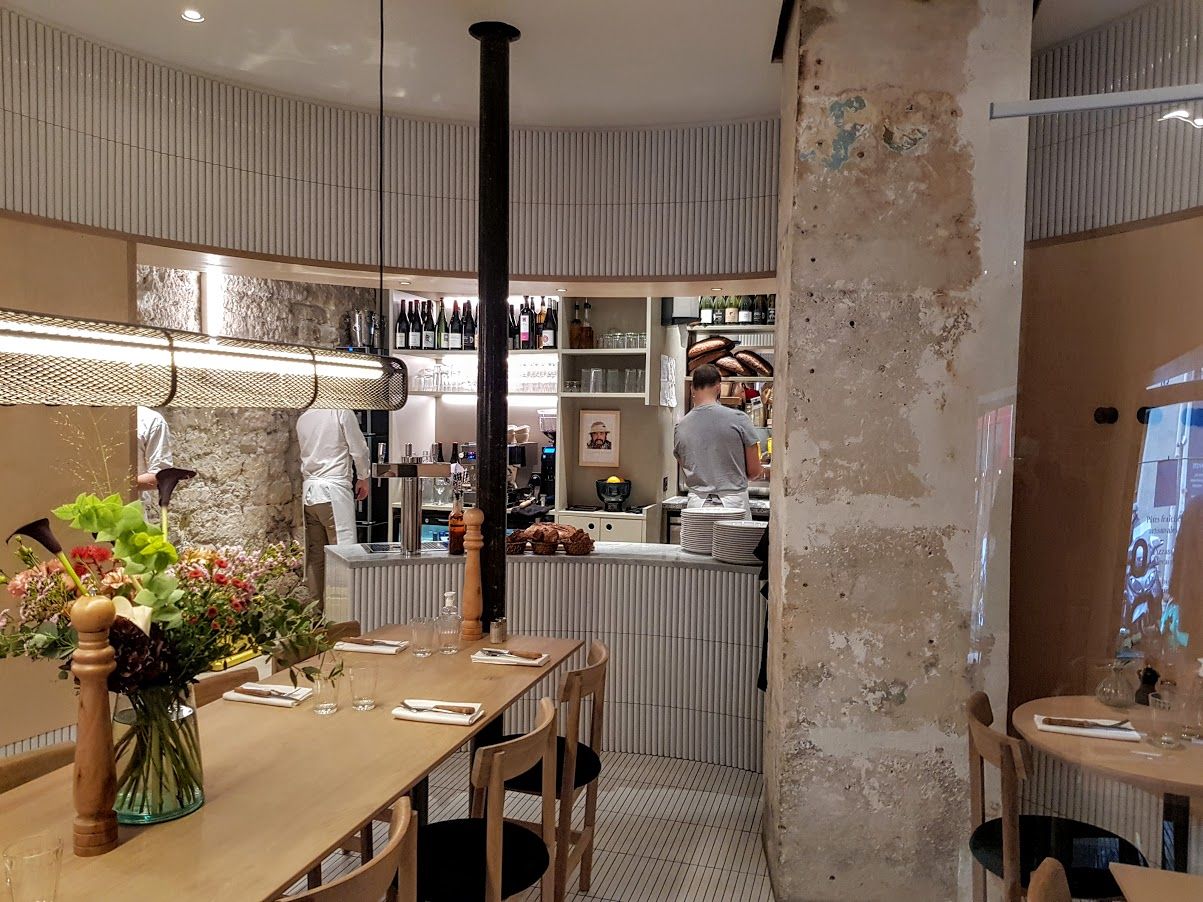 découvrez les meilleures adresses de cuisine italienne à paris 75009 : restaurants authentiques, pizzas au feu de bois, pâtes fraîches et spécialités italiennes dans le 9ème arrondissement. savourez l’italie en plein cœur de paris !