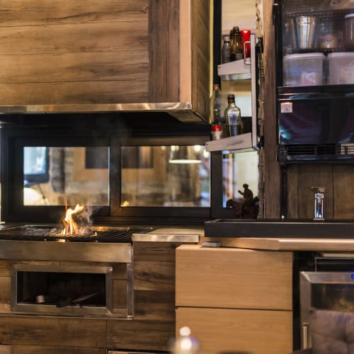 d&eacute;couvrez les tendances de la cuisine moderne &agrave; paris en 2025 : inspirations design, mat&eacute;riaux innovants et astuces pour am&eacute;nager une cuisine &eacute;l&eacute;gante et fonctionnelle dans la capitale.