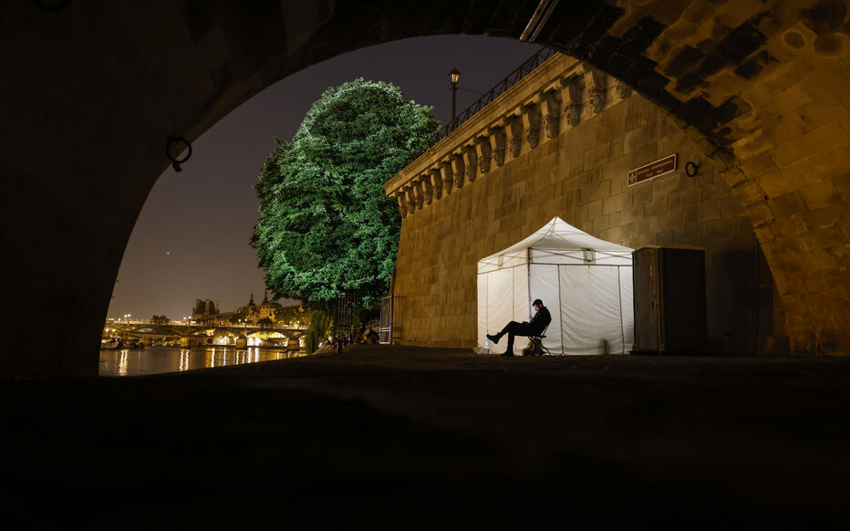 découvrez nos solutions d’éclairage à paris 9 : installation, rénovation et conseil personnalisés pour illuminer votre intérieur ou commerce avec efficacité et style.