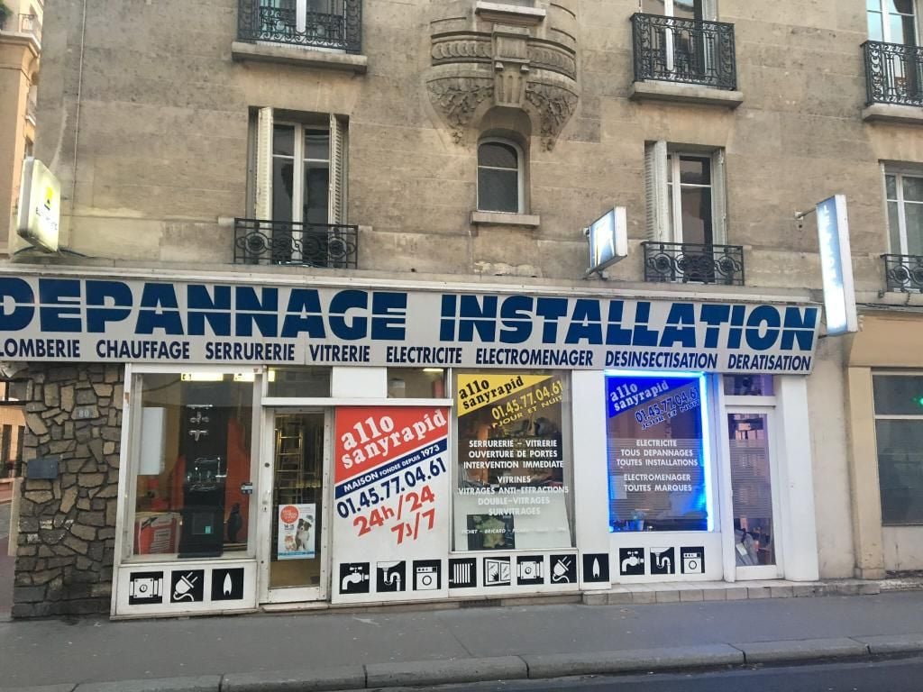 découvrez comment éviter les arnaques en recherchant un électricien pas cher à paris 75009. conseils, vigilance et astuces pour choisir un professionnel fiable sans mauvaises surprises.