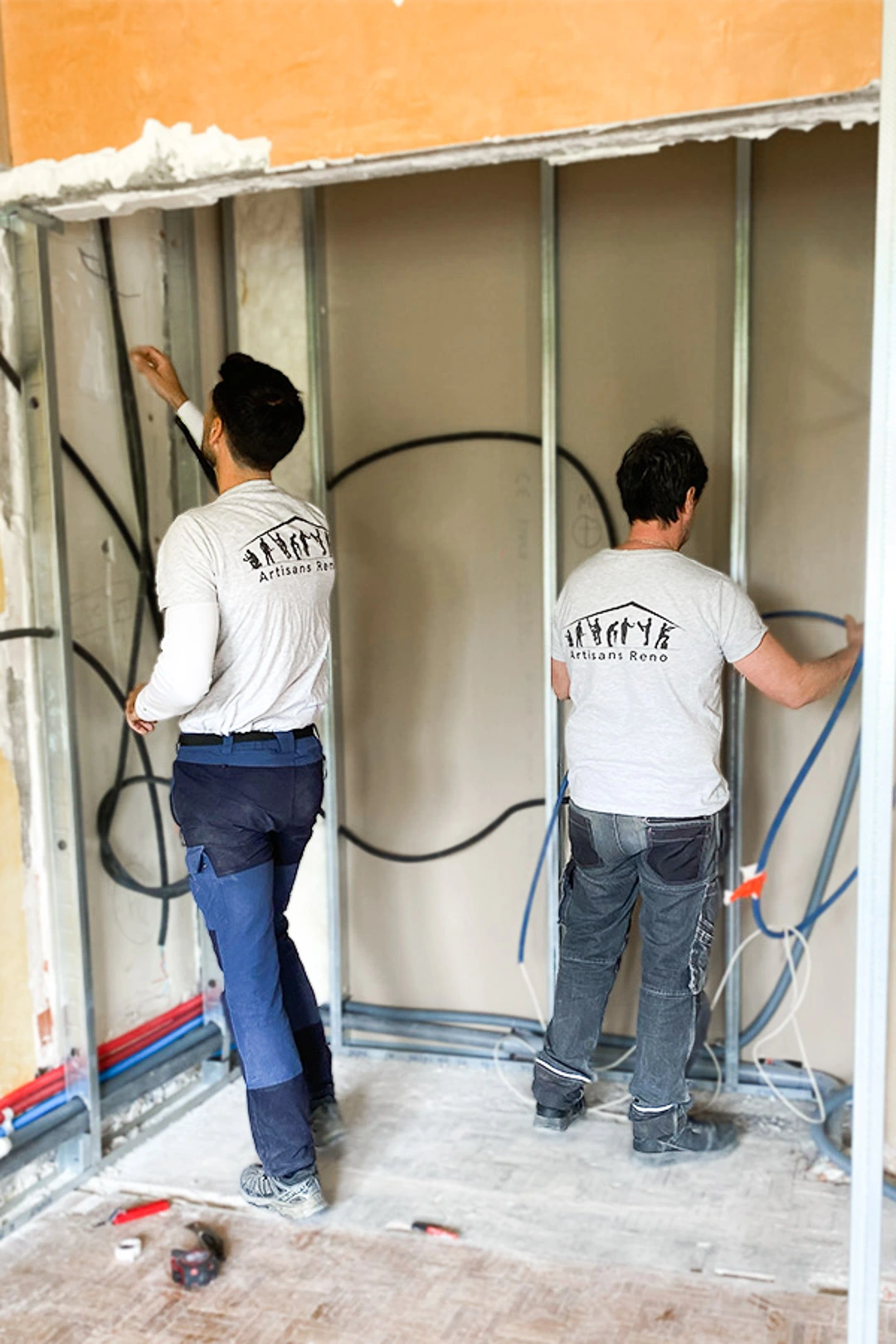 d&eacute;couvrez notre entreprise de r&eacute;novation sp&eacute;cialis&eacute;e dans la transformation et l'am&eacute;lioration de tous types d'espaces : travaux de qualit&eacute;, conseils personnalis&eacute;s et accompagnement sur-mesure pour vos projets de r&eacute;novation.