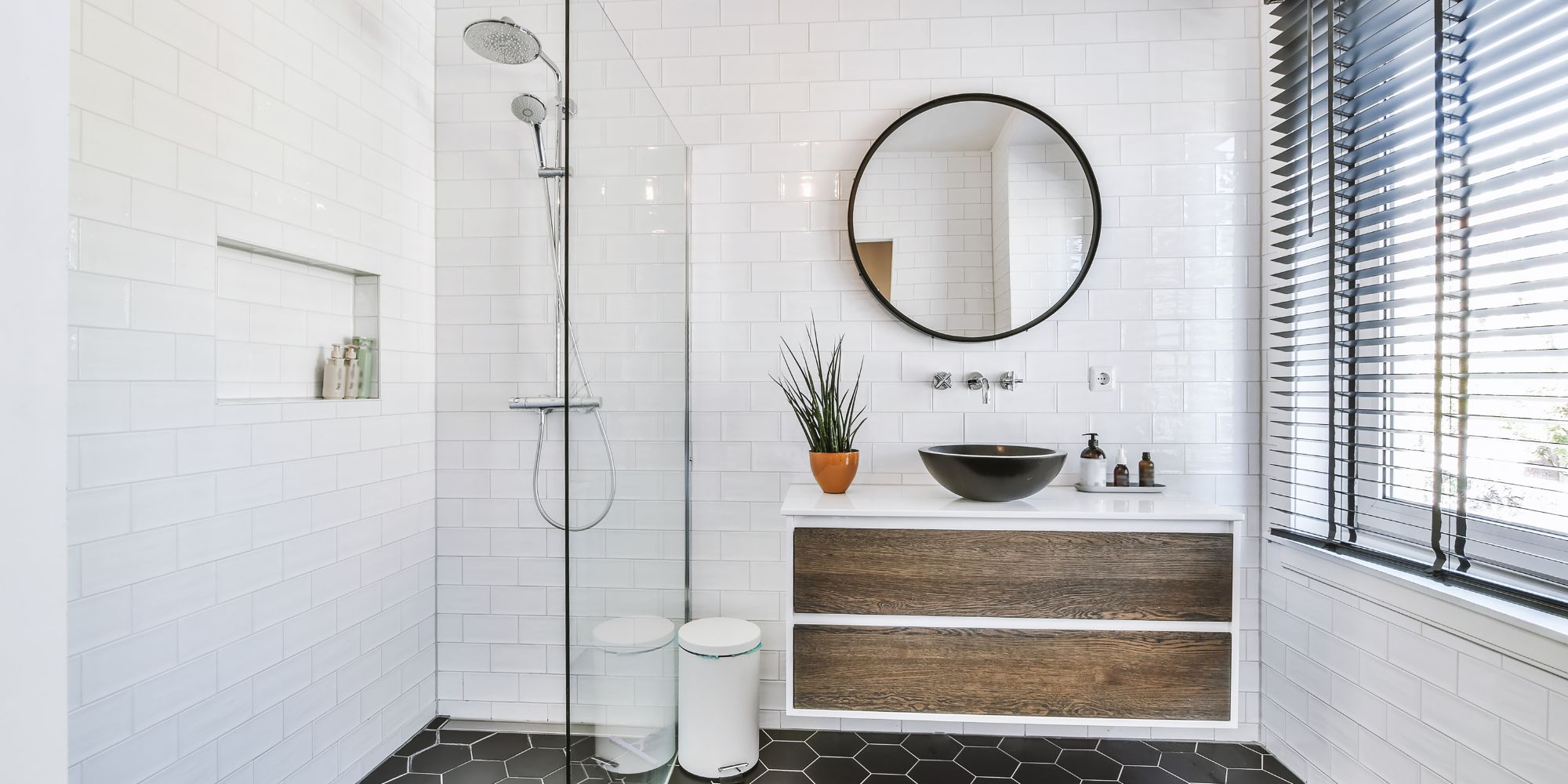 découvrez les erreurs courantes à éviter lors de la rénovation de votre salle de bain et profitez de conseils pratiques pour réussir votre projet sans mauvaises surprises.