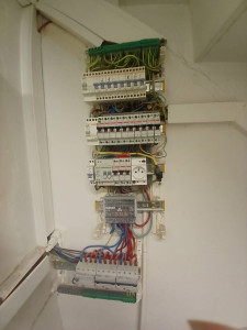besoin d’installer des prises électriques à paris 75009 ? nos électriciens certifiés interviennent rapidement pour une installation sécurisée et conforme, à domicile ou en entreprise. devis gratuit.