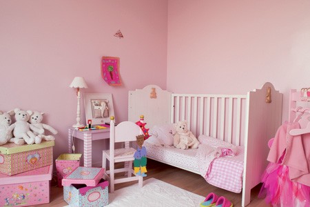 d&eacute;couvrez des id&eacute;es et conseils pour choisir la peinture id&eacute;ale pour la chambre de votre enfant. couleurs, s&eacute;curit&eacute; et inspiration d&eacute;co pour cr&eacute;er un espace unique et adapt&eacute; &agrave; leur univers.