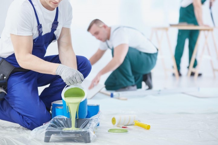 découvrez nos conseils et solutions pour la peinture et les revêtements : choix des matériaux, astuces d'application et idées déco pour sublimer vos espaces intérieurs et extérieurs.