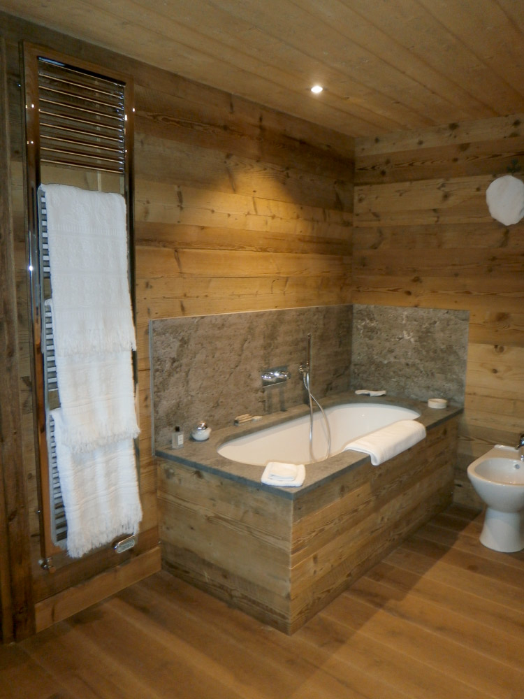 besoin d'un plombier pour votre salle de bains &agrave; paris 75009 ? r&eacute;parations, installation ou r&eacute;novation, profitez d'un service rapide et professionnel pour tous vos travaux de plomberie.