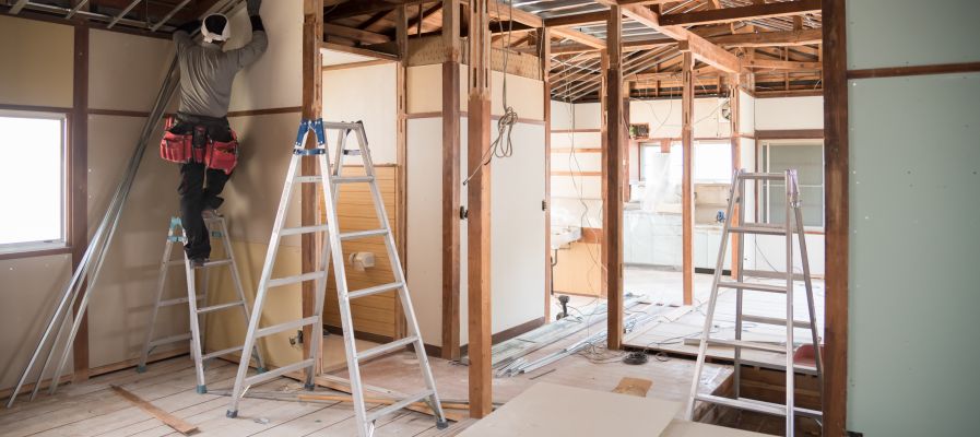 d&eacute;couvrez nos conseils et solutions pour r&eacute;ussir votre r&eacute;novation : id&eacute;es, astuces, guides pratiques et tendances pour transformer votre int&eacute;rieur ou ext&eacute;rieur selon vos envies.