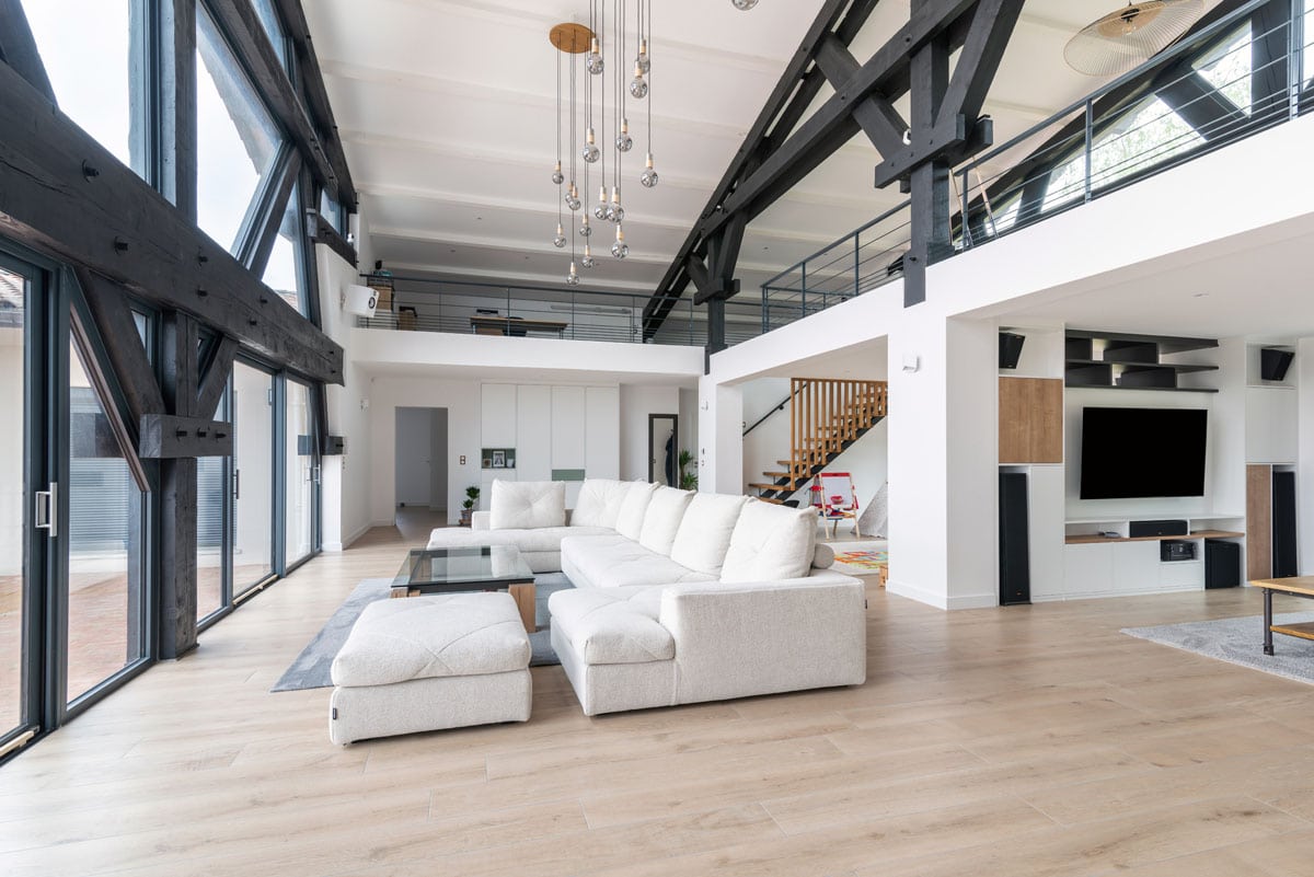 découvrez nos conseils et solutions pour la rénovation de votre maison ou appartement : travaux, astuces, matériaux innovants et accompagnement personnalisé pour réussir votre projet du début à la fin.