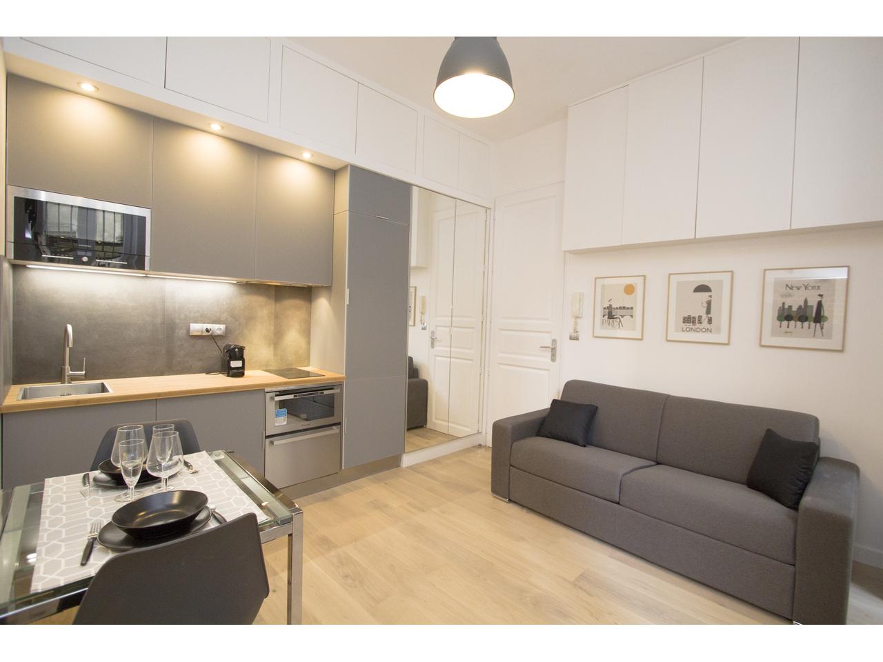 découvrez nos services de rénovation d'appartement à paris : modernisez votre intérieur avec des experts qualifiés. conseils personnalisés, devis gratuit, accompagnement de a à z pour tous vos projets de rénovation.