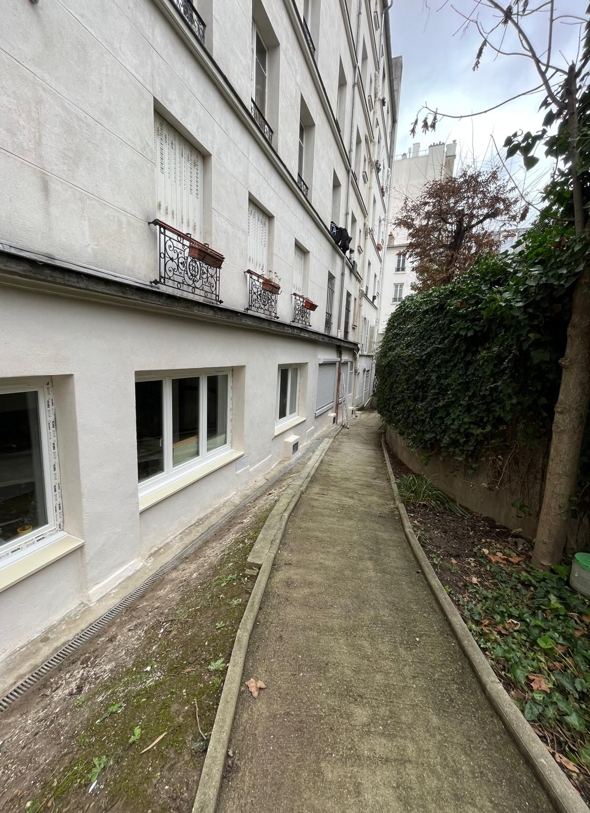 confiez la r&eacute;novation de votre b&acirc;timent &agrave; paris &agrave; des experts. services complets pour professionnels et particuliers : transformation, modernisation, am&eacute;lioration &eacute;nerg&eacute;tique. devis rapide et personnalis&eacute;.