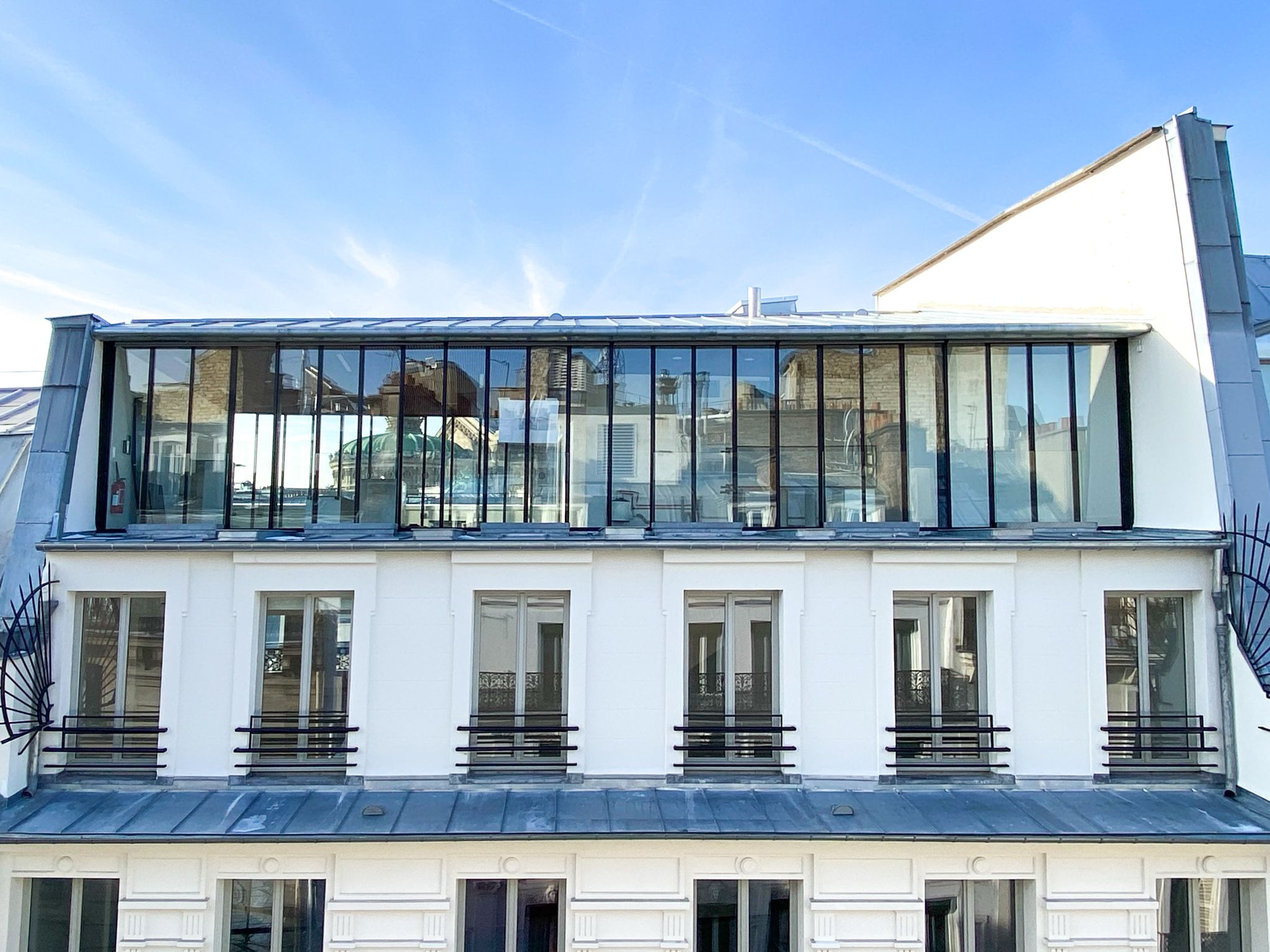 confiez la rénovation de votre bâtiment à paris 75009 à des professionnels expérimentés. devis personnalisé, accompagnement sur-mesure et travaux de qualité pour tous vos projets de rénovation.