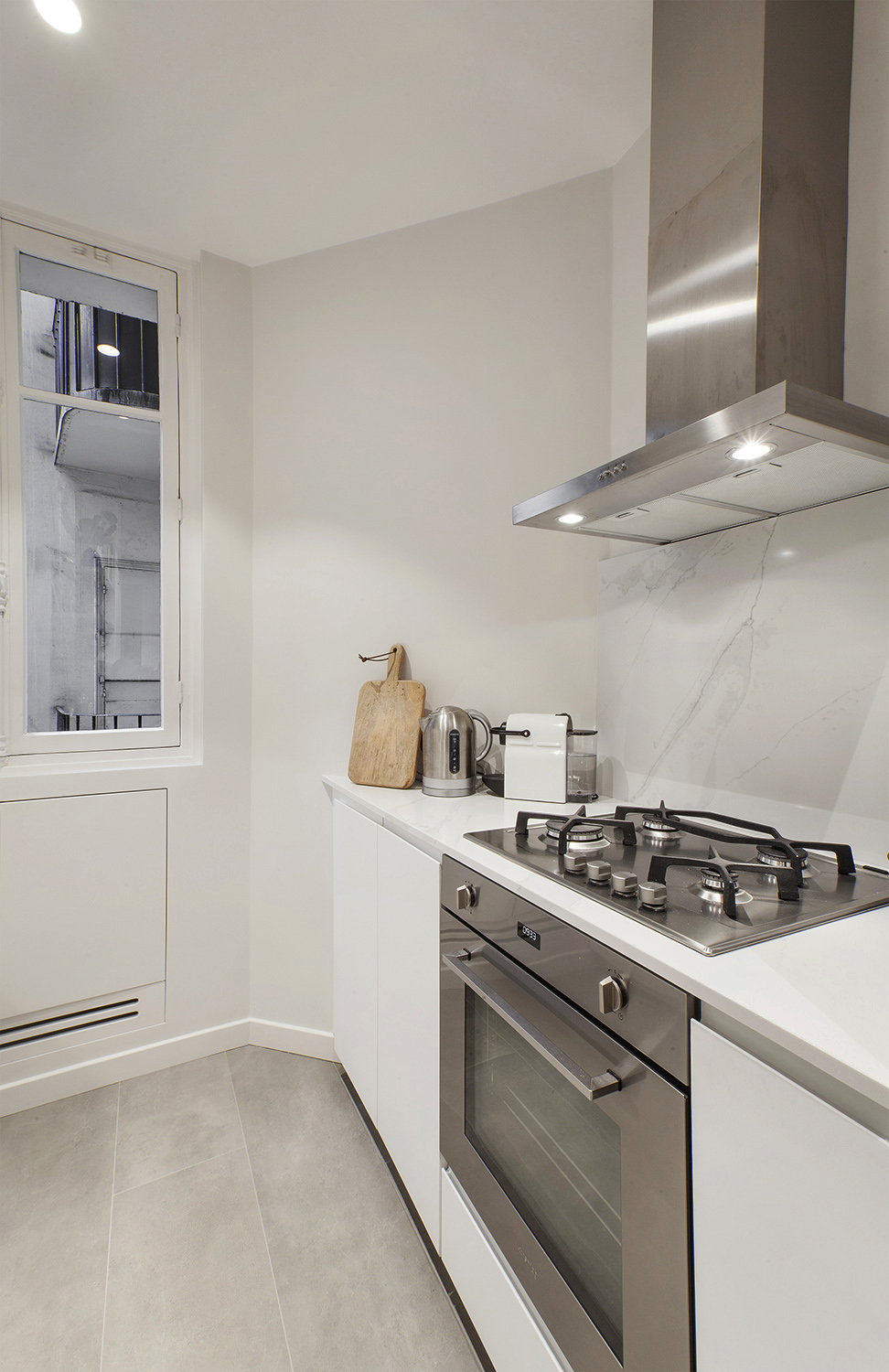confiez la rénovation de votre cuisine à paris 9 à des professionnels expérimentés. modernisez votre espace avec des solutions sur mesure, un accompagnement personnalisé et des résultats de qualité.