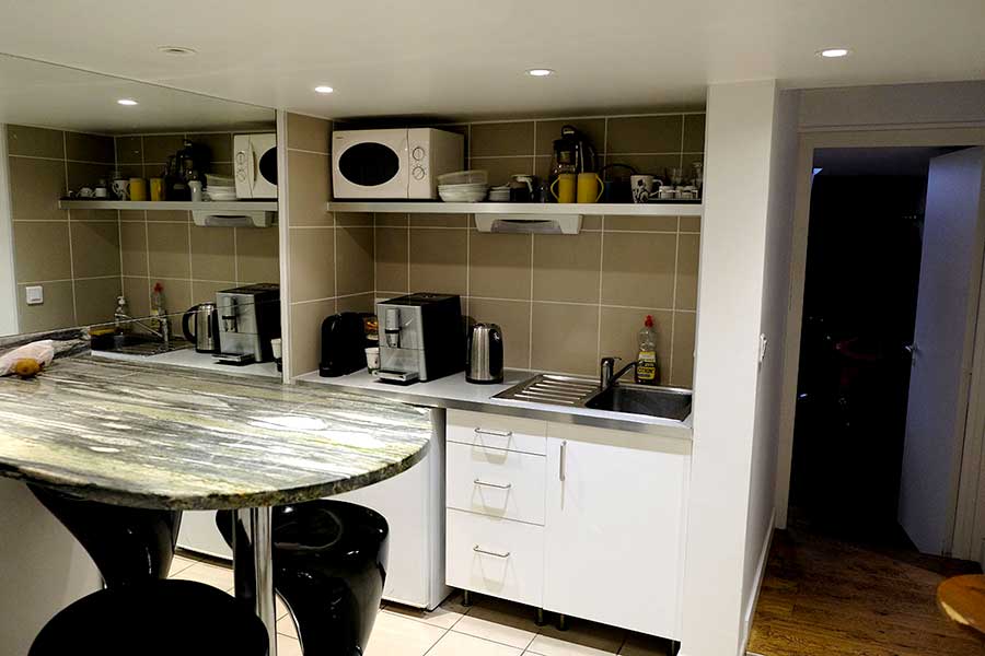 confiez la rénovation de votre cuisine à paris 9e à des experts ! conseils personnalisés, matériaux de qualité et finitions impeccables pour transformer votre espace selon vos envies.