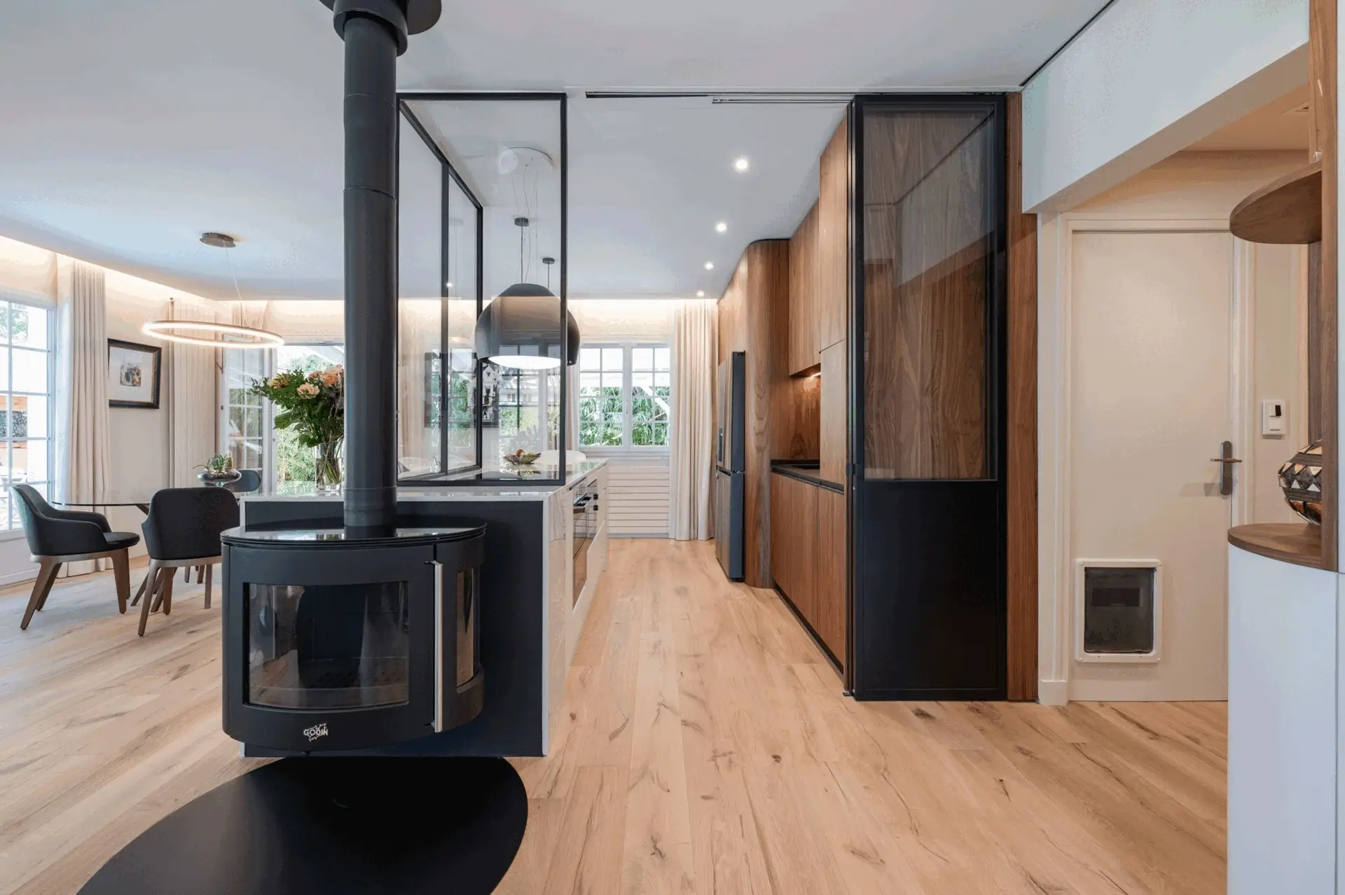 donnez une nouvelle vie à votre intérieur grâce à nos conseils et services de rénovation intérieure : idées déco, choix des matériaux, astuces travaux et inspiration pour transformer votre maison.