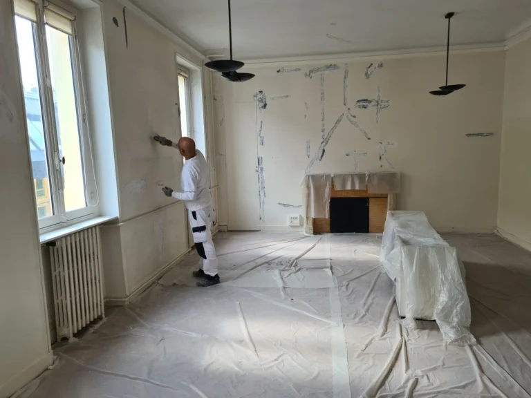 confiez votre rénovation intérieure à paris à des professionnels expérimentés. modernisez votre appartement ou maison avec des solutions sur-mesure, un accompagnement personnalisé et des matériaux de qualité.