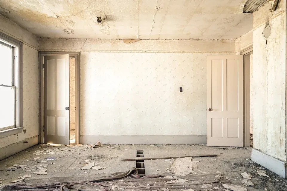 confiez la rénovation de votre maison à des experts pour améliorer confort, esthétique et valeur de votre bien. découvrez nos conseils et solutions pour réussir votre projet de rénovation.