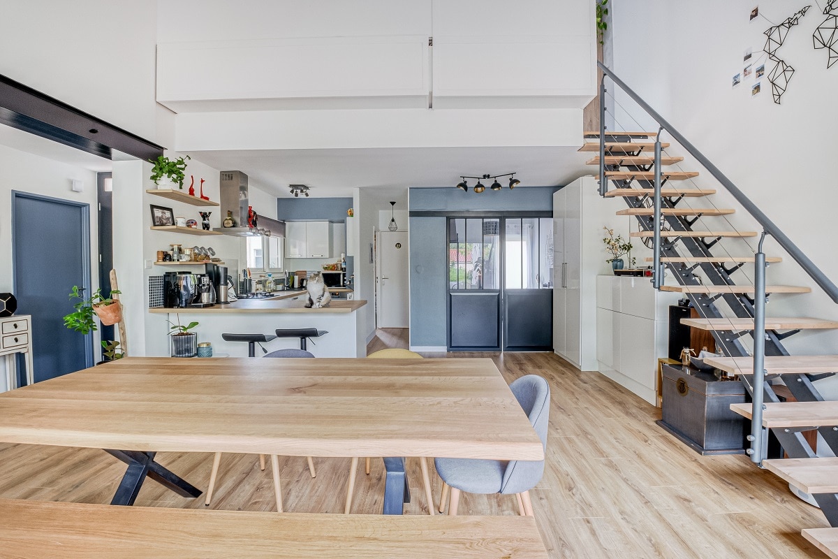 découvrez nos conseils et solutions pour réussir la rénovation de votre maison : travaux, budget, étapes clés et idées pour transformer votre intérieur en toute sérénité.