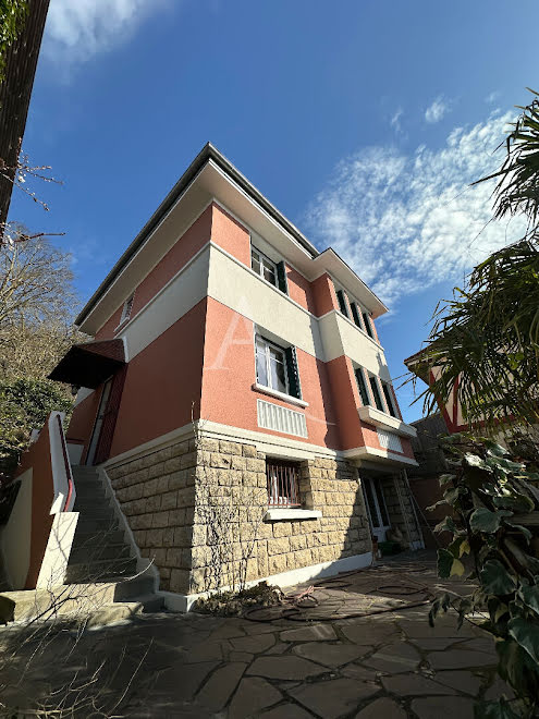 confiez la rénovation de votre maison à paris 75009 à des experts. devis gratuit, conseils personnalisés et travaux de qualité pour transformer votre intérieur selon vos envies.