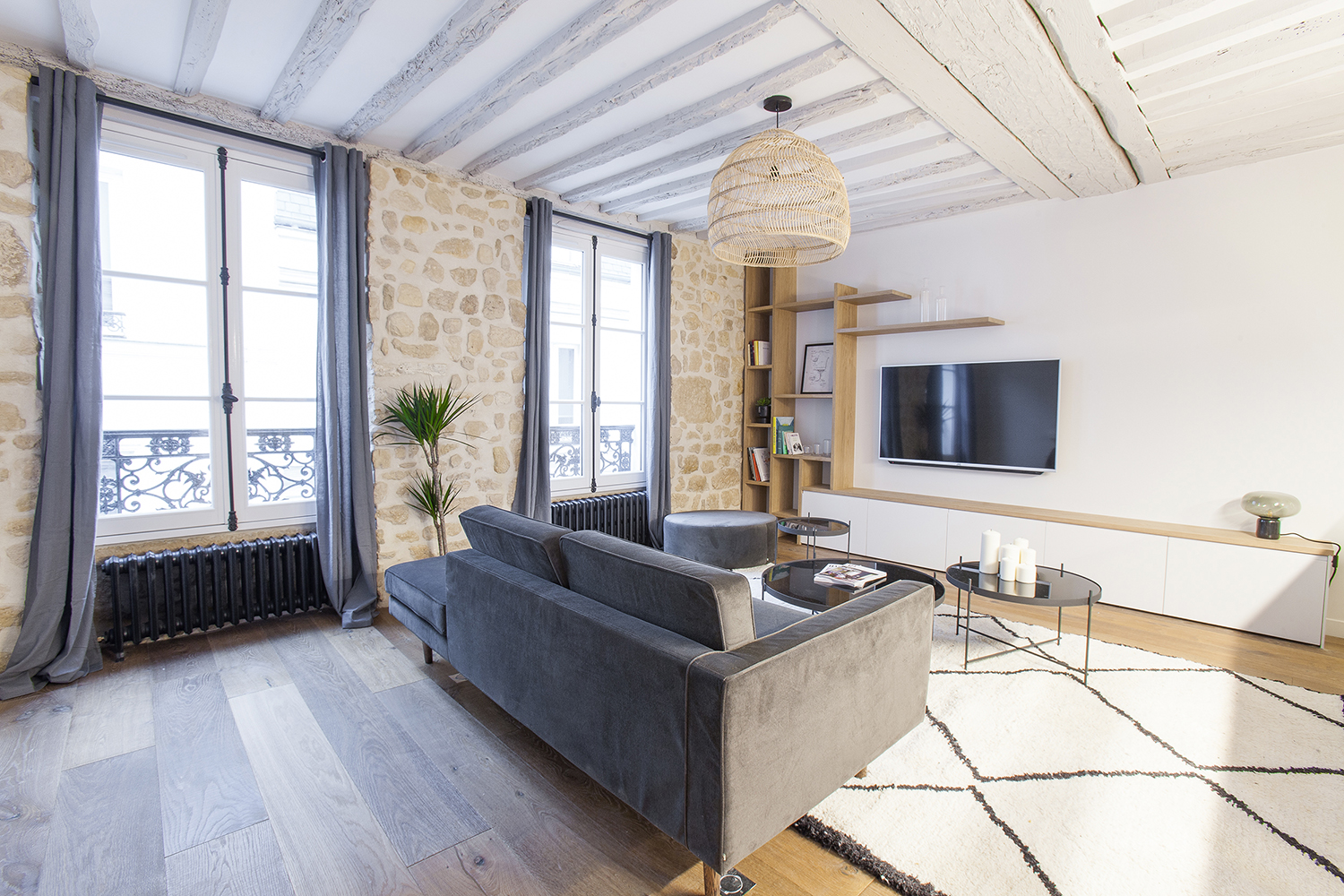 découvrez nos services de rénovation de maison à paris : conseils personnalisés, travaux de qualité, transformation complète de votre intérieur pour un logement moderne et fonctionnel. demandez votre devis gratuit dès maintenant !