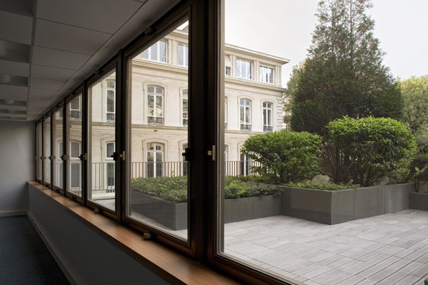 comparez les offres de rénovation à paris 75009 et négociez les meilleurs tarifs pour vos travaux. trouvez des artisans qualifiés et économisez sur votre projet de rénovation dans le 9ème arrondissement.