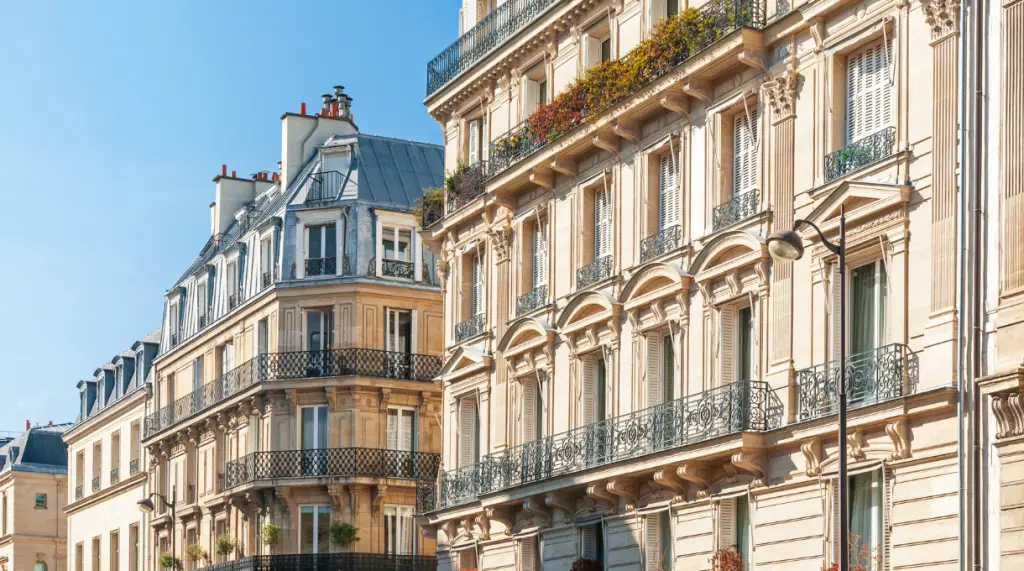 d&eacute;couvrez nos services de r&eacute;novation &agrave; paris : r&eacute;novation d&rsquo;appartements, maisons et locaux professionnels. qualit&eacute;, expertise et accompagnement personnalis&eacute; pour vos projets parisiens.