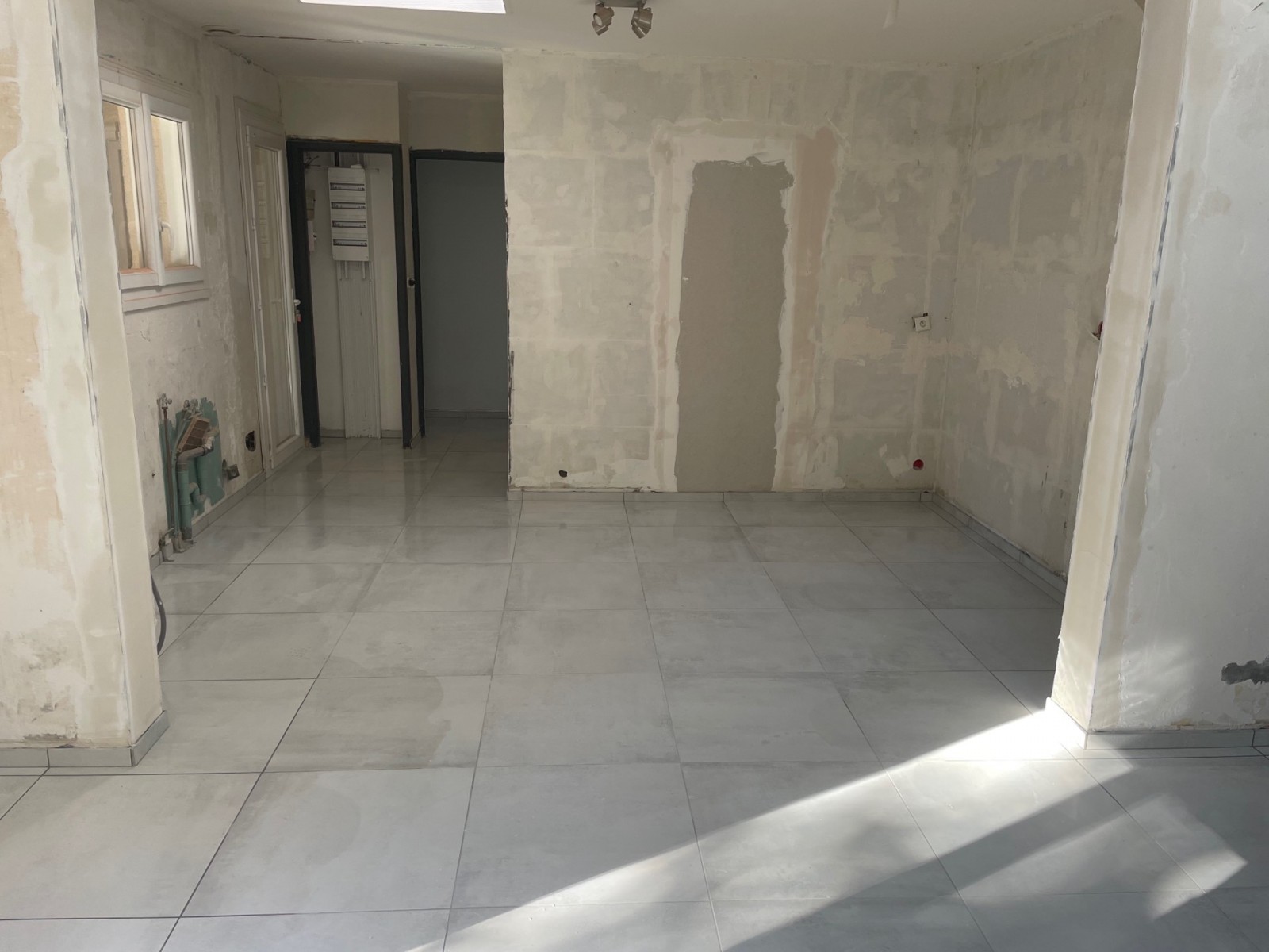 découvrez nos services de rénovation proche de chez vous : conseils professionnels, devis gratuit et artisans qualifiés pour transformer votre espace selon vos envies.