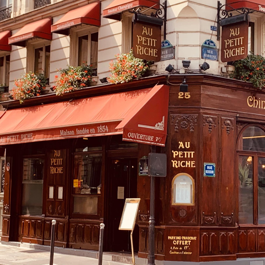 confiez vos travaux à une équipe de professionnels qualifiés en rénovation à paris 9. services sur mesure, devis gratuit, expertise et accompagnement pour tous vos projets de rénovation intérieure et extérieure.