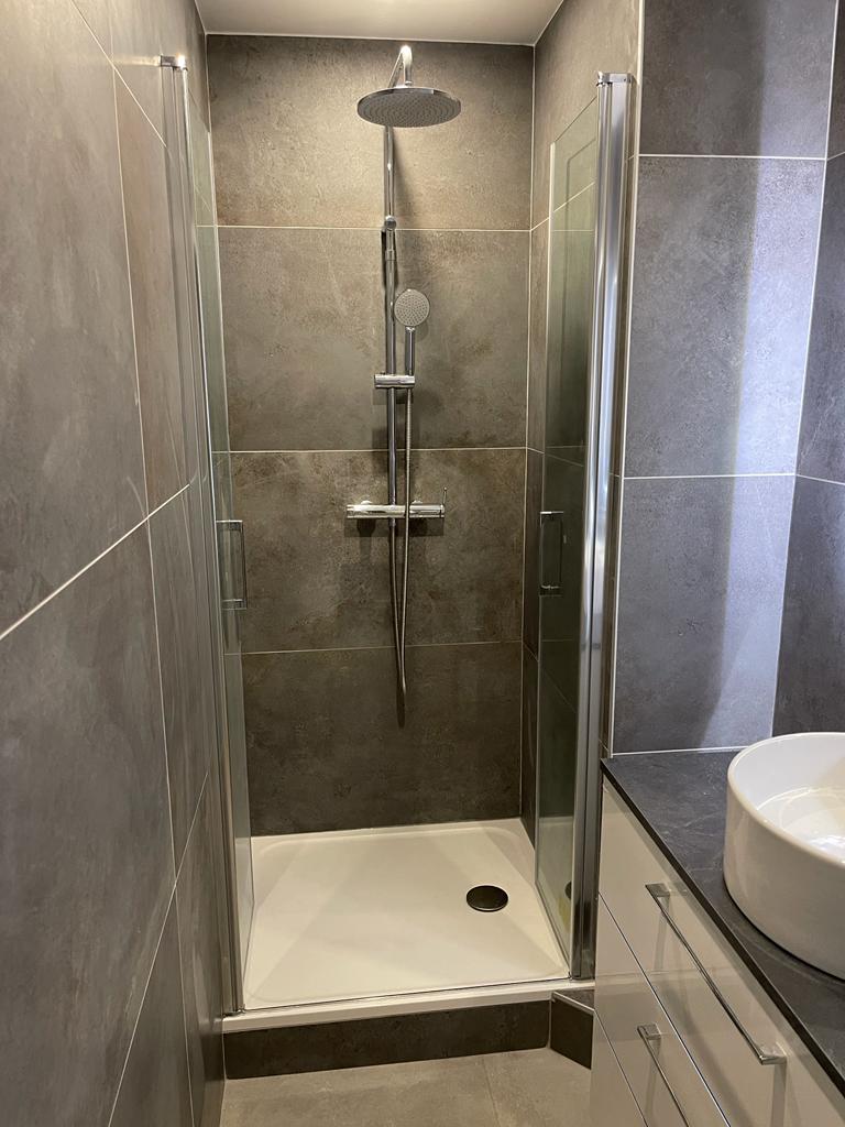 rénovez votre salle de bain à paris 9 avec des professionnels expérimentés. conseils personnalisés, devis gratuit et résultats modernes pour transformer votre espace selon vos envies.