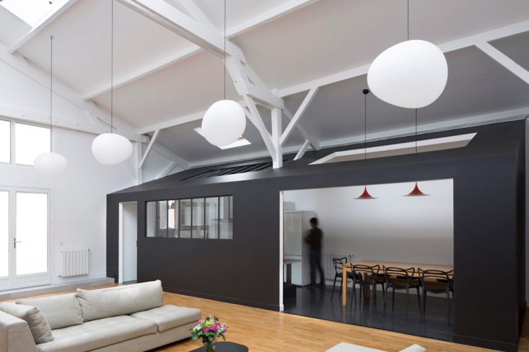 vous souhaitez rénover un studio à paris ? découvrez nos conseils et solutions sur mesure pour une rénovation réussie, adaptée à vos besoins et à votre budget, avec des artisans qualifiés.