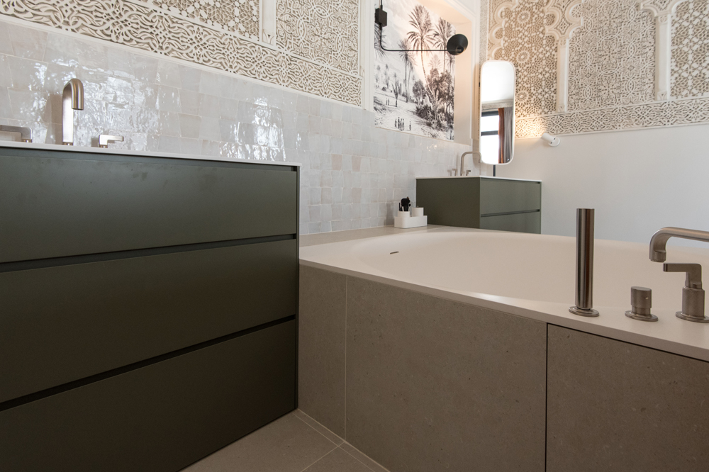 découvrez nos solutions pour votre salle de bain à paris 75009 : rénovation, aménagement et conseils sur mesure pour un espace fonctionnel et élégant. devis gratuit !