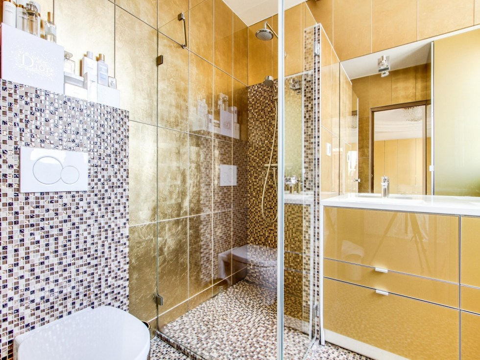 découvrez des salles de bain élégantes et fonctionnelles à paris 75009 : rénovation, aménagement sur-mesure et conseils déco pour transformer votre espace selon vos envies.