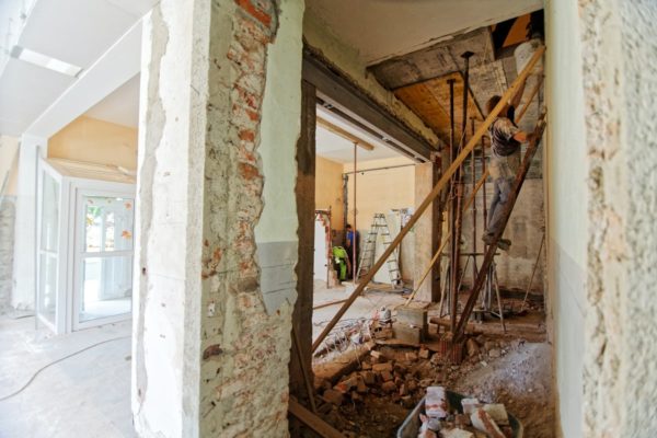 découvrez des conseils et astuces pour réussir vos travaux intérieurs : rénovation, aménagement, décoration et entretien de votre maison ou appartement.