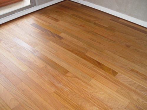 confiez la vitrification de votre parquet à paris 9 à des professionnels. obtenez un sol protégé, brillant et facile d’entretien grâce à nos experts en vitrification de parquets dans le 9ème arrondissement.