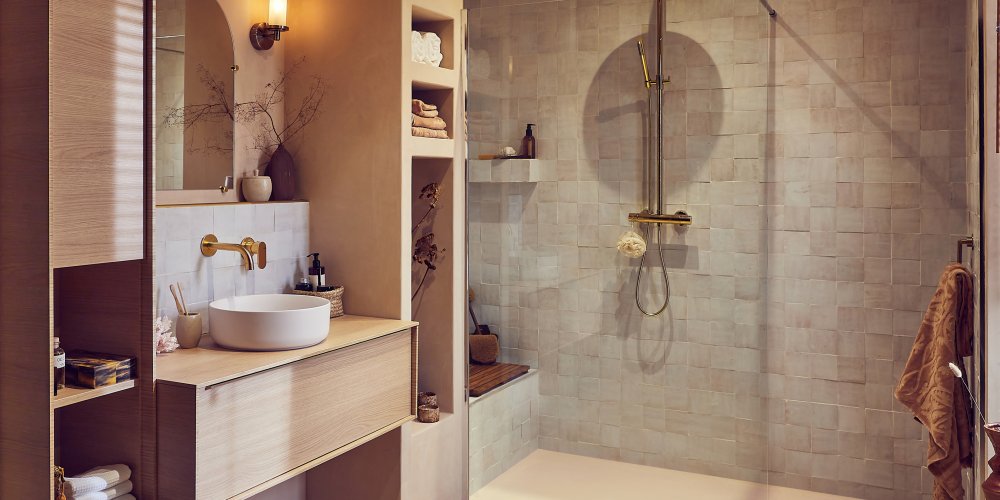 découvrez les coûts cachés lors de la rénovation ou de l’aménagement d’une salle de bain à paris : conseils, pièges à éviter et astuces pour maîtriser votre budget.
