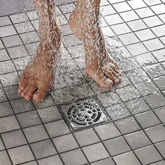 découvrez comment détecter et traiter les infiltrations d'eau dans une salle de bain située au 9e étage. conseils, solutions et prévention pour protéger votre logement des dégâts des eaux.