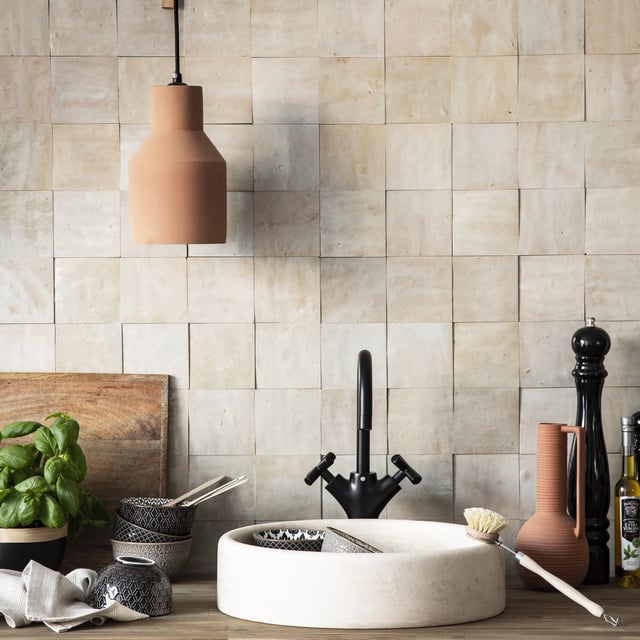 découvrez les prix des crédences en zellige à paris 9 : options sur mesure, conseils d'achat, installation et devis personnalisés pour sublimer votre cuisine ou salle de bain.