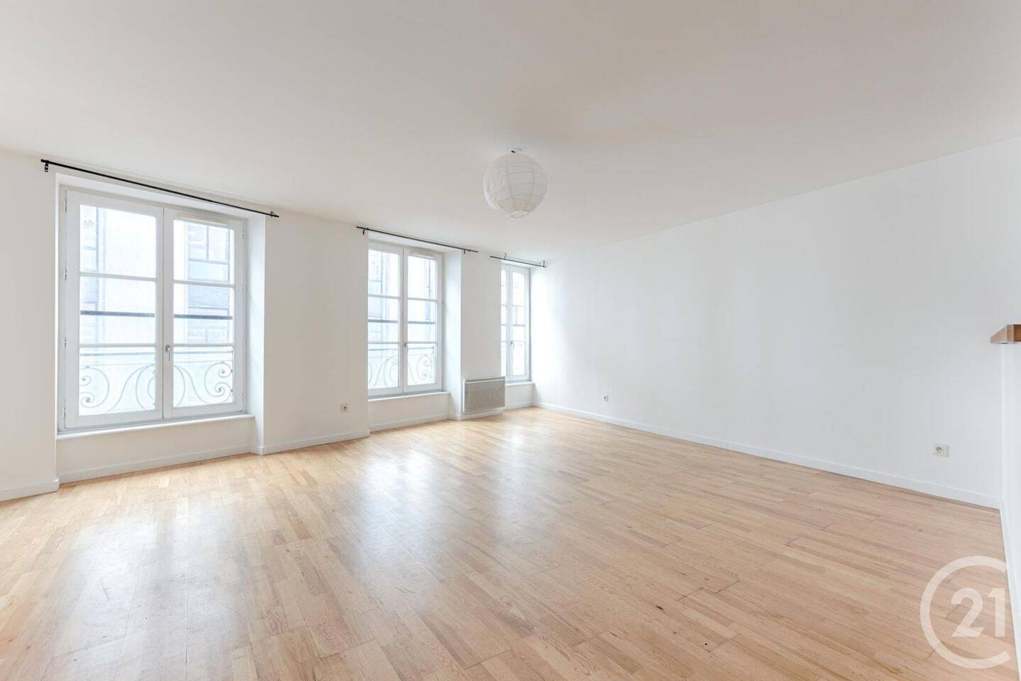 découvrez notre service de rénovation d’appartements 3 pièces à paris 75009 : conseils personnalisés, travaux de qualité et accompagnement sur-mesure pour donner vie à vos projets immobiliers.
