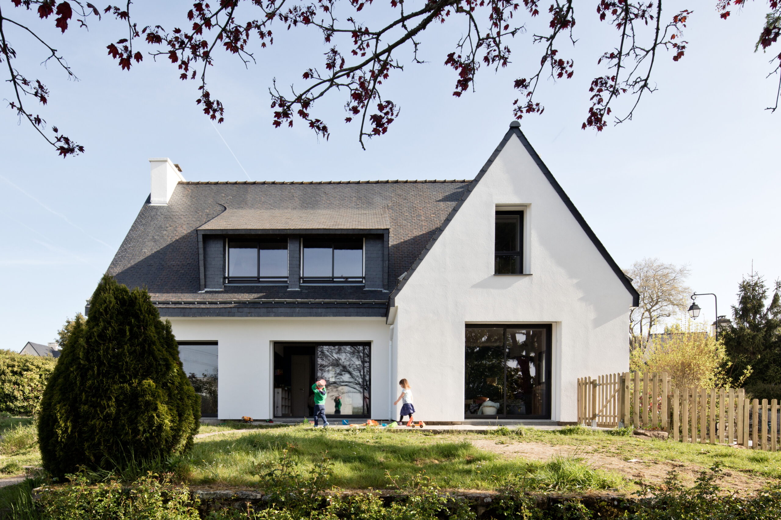 découvrez nos conseils et solutions pour réussir la rénovation de votre maison. astuces, étapes clés et idées inspirantes pour transformer votre habitat en toute sérénité.