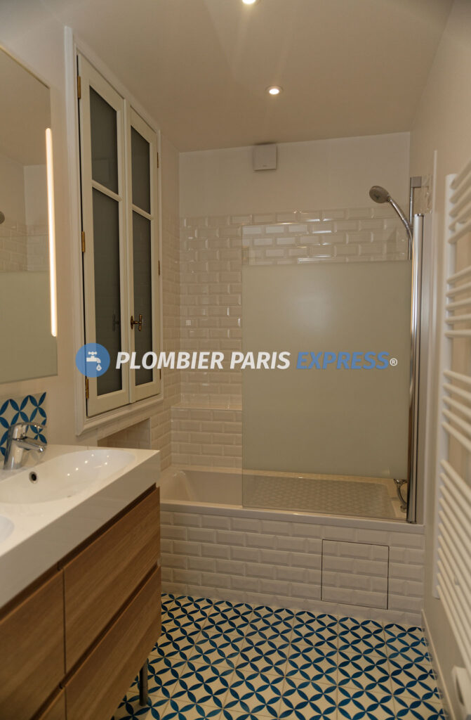 confiez la rénovation de votre salle de bain à paris 75009 à des experts. solutions sur mesure, matériaux de qualité et accompagnement personnalisé pour moderniser et valoriser votre espace.